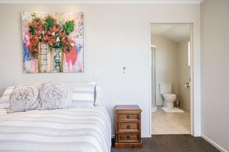 273D Gladstone Road North Wingatui_15