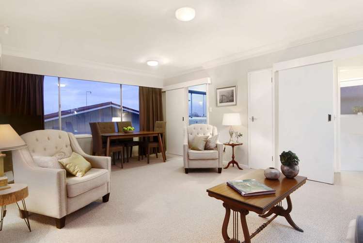 2/16 Walter Macdonald Street Howick_1