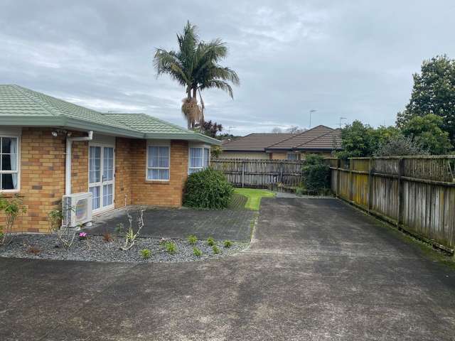 2/21 Opaheke Road Papakura_2