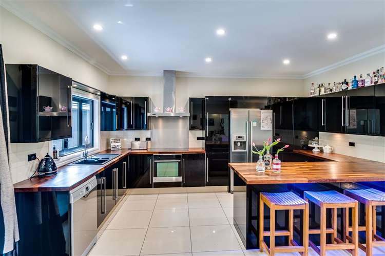 10 Outlook Terrace Taradale_1