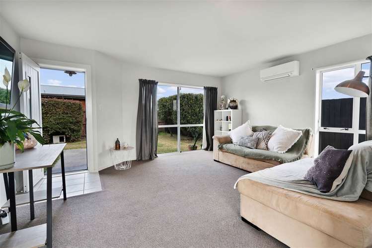 2/42 Bicknor Street Templeton_7