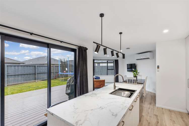 120 Northmoor Boulevard Rolleston_14