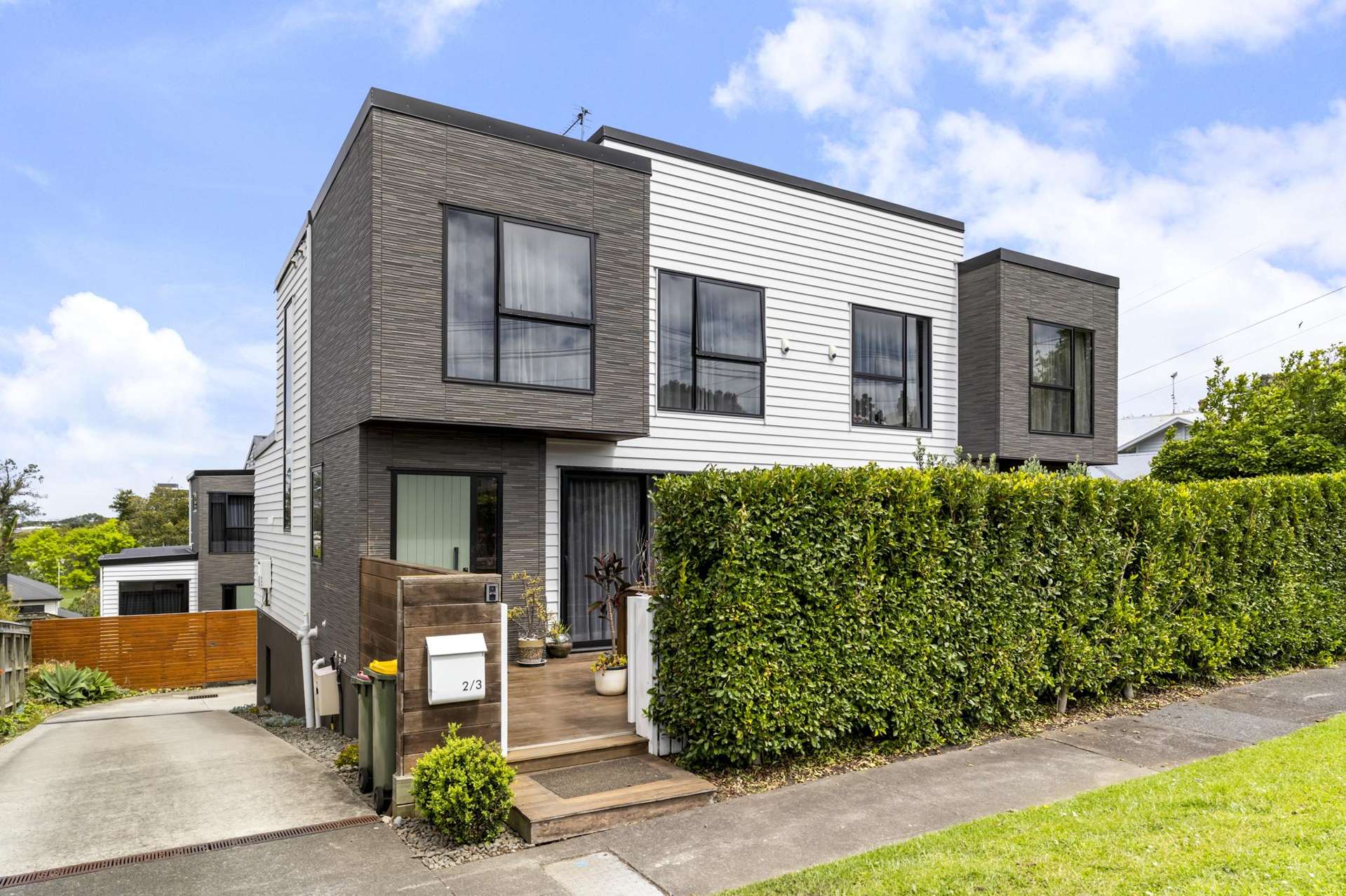 2/3 Ballin Street Ellerslie_0