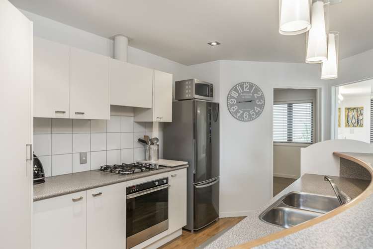 2/8 Basque Road Eden Terrace_12