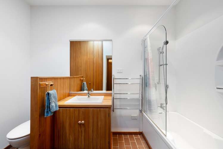 5 Indira Place Khandallah_10