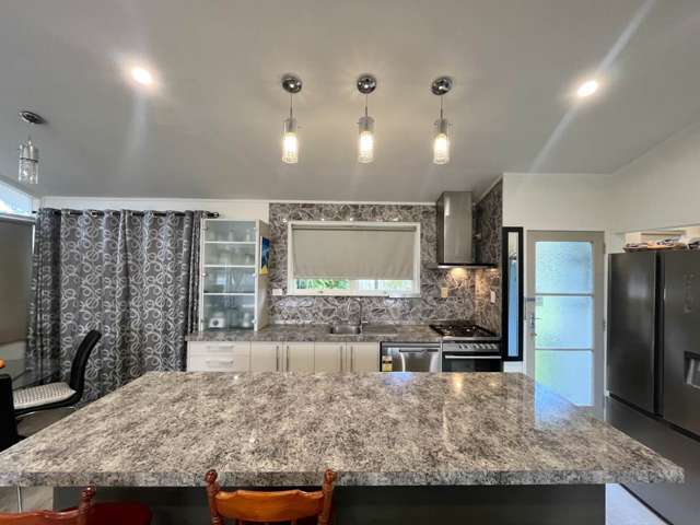 11A John F Kennedy Place Glen Eden_2