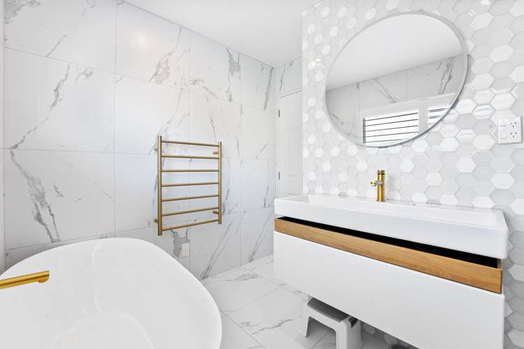 210 East Coast Road Forrest Hill_13