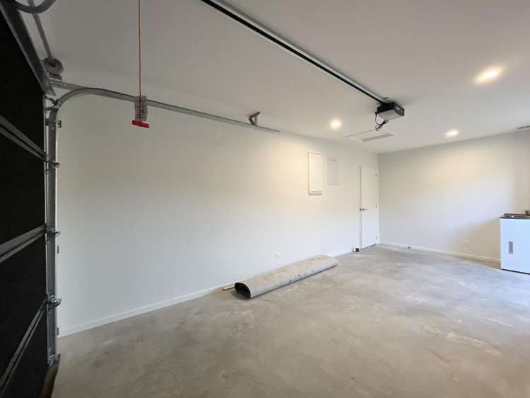 2 Maple Lane 11103_13