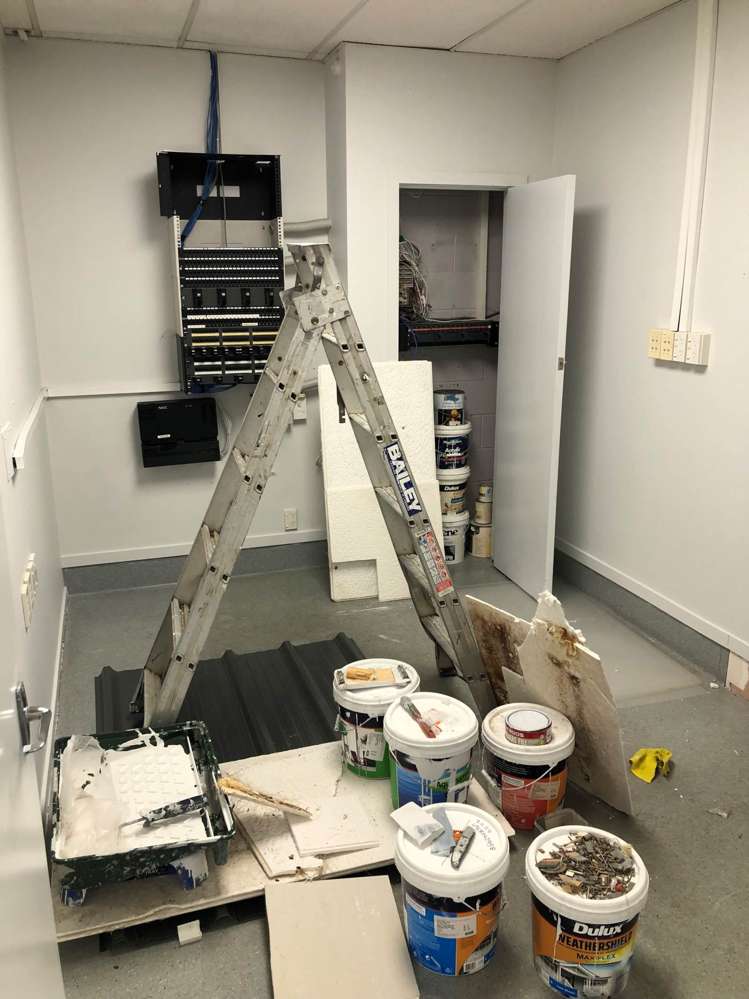 Unit A1/129 Onewa Road Northcote_12