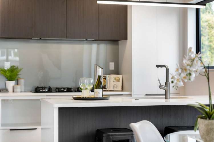 76A Bond Crescent Forrest Hill_7