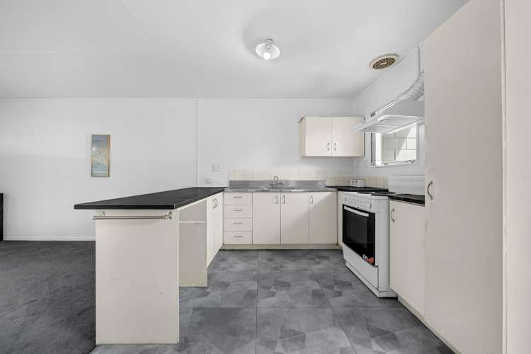 3/4 Thorn Place Papatoetoe_9