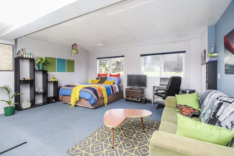 8 Seakens Way Glen Eden_12