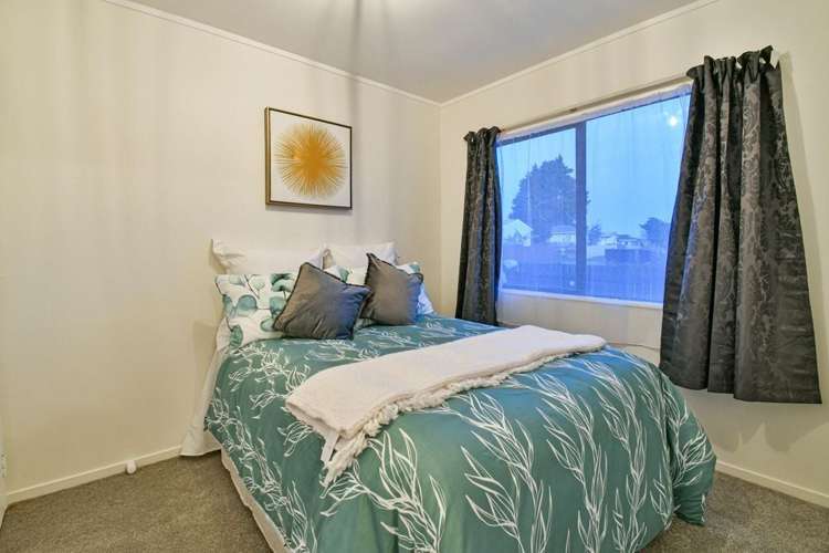 1/14 Hatherley Place Clendon Park_10