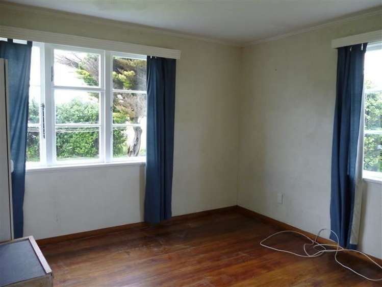 16 King Street Opunake_5