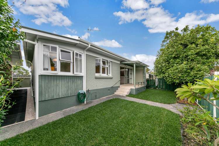 3/33 Tawhiri Road One Tree Hill_7