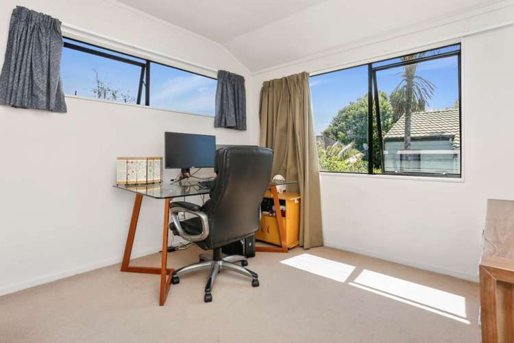 2/16 Wairakei Street Greenlane_13