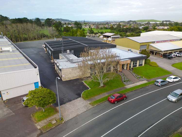 77 Ben Lomond Crescent Pakuranga Heights_2