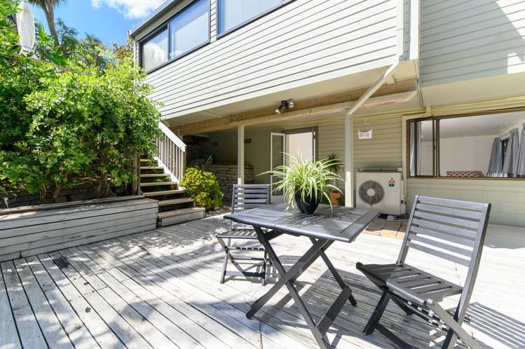 6 Bamfield Place Hillsborough_21