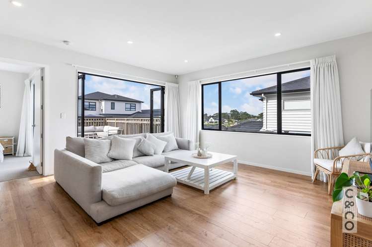 5 Byron Drury Way Riverhead_18