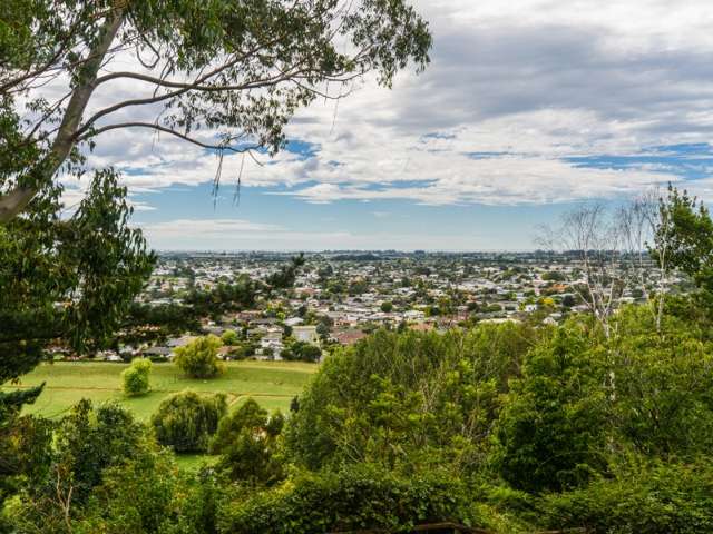 16 Churchill Drive Taradale_1