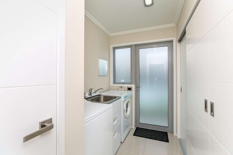 2 Cutfield Road New Plymouth Central_13