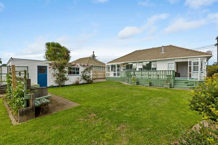 11 Karaka Street Merrilands_21