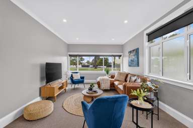 203 Carlyle Street_4