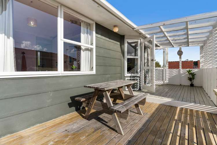 145 Chivalry Road Glenfield_19