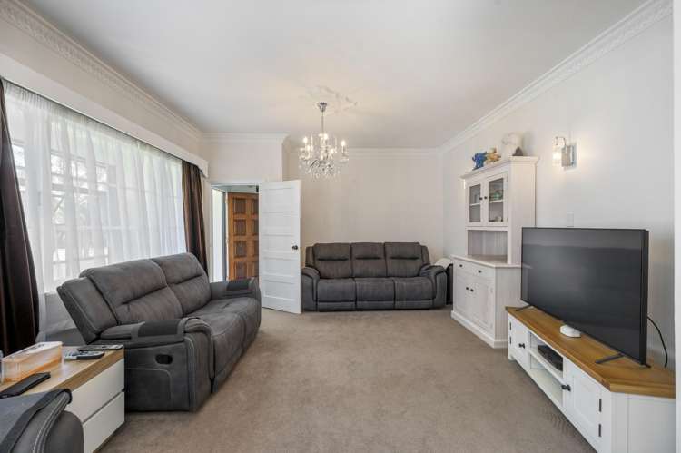 241 Mayfair Avenue Mayfair_11