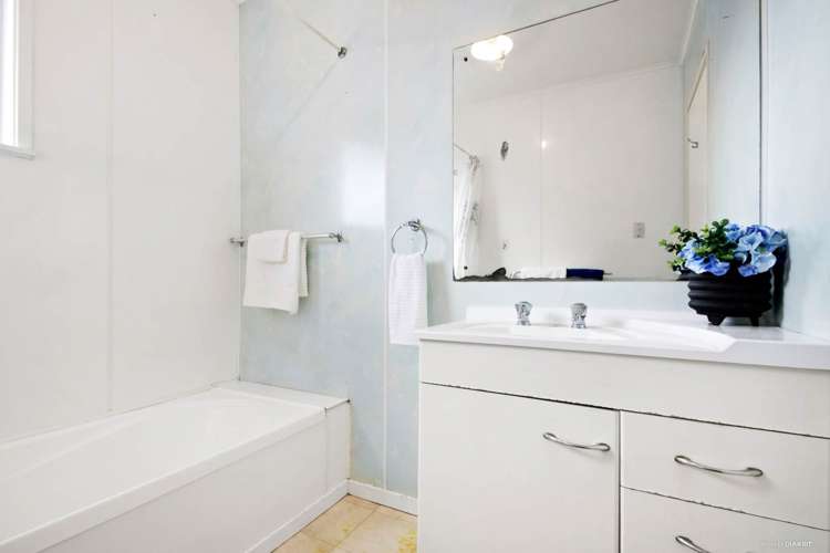 5a Woodvale Road Glen Eden_11