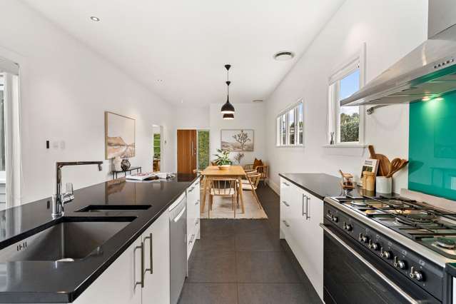 2/105 Lancaster Road Beach Haven_2