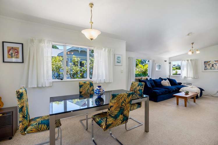 707 & 707B New North Road Mount Albert_58