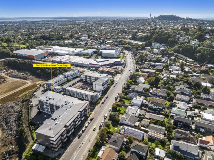 202/1 Kimiora Street Three Kings_21