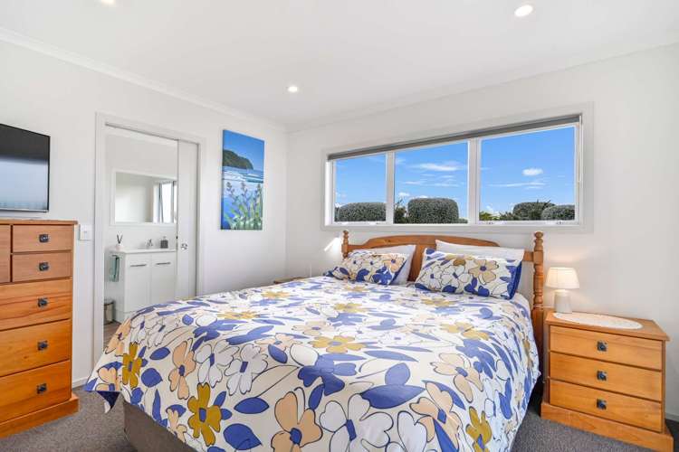 1165 Cooks Tooth Road Porangahau_10