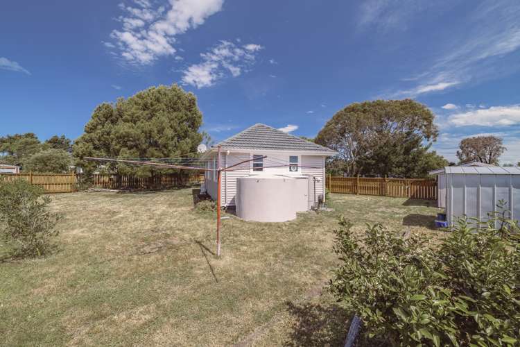 11 Holton Road Amberley_11