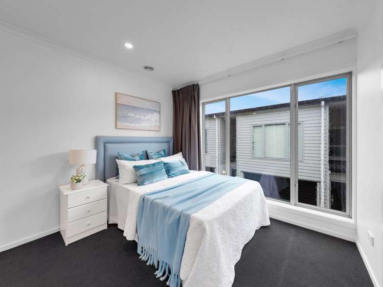 8/113 Knighton Road Hillcrest_9