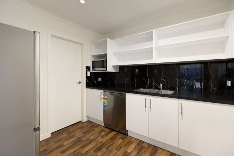 34 Kahuparere Crescent Pyes Pa_9