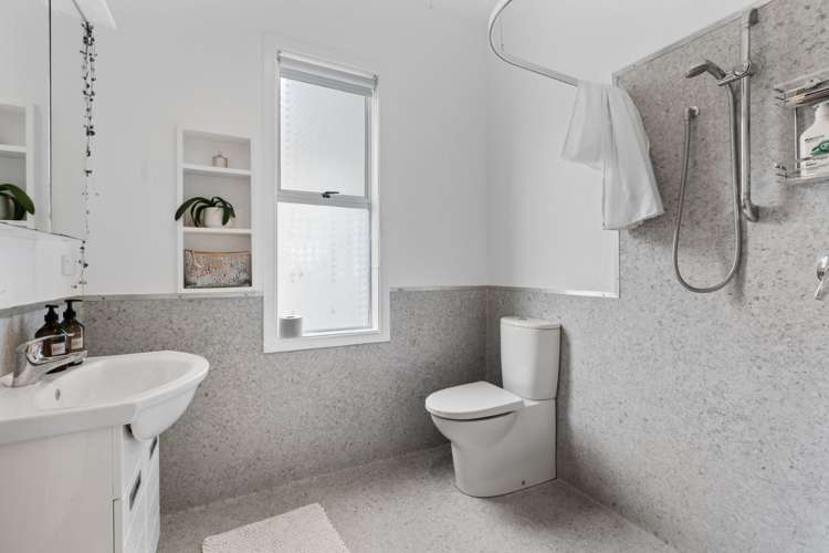 13 Bracken Street New Plymouth Central_13