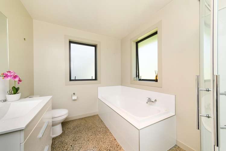 49 Parrs Road Bunnythorpe_23