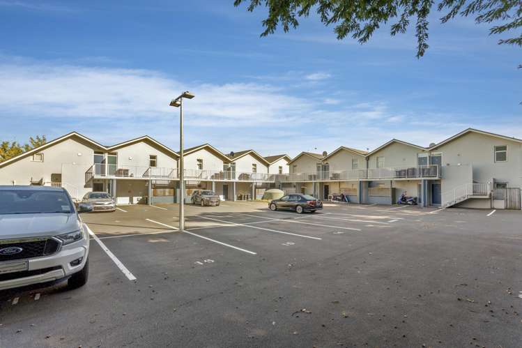 11/14 Brougham Street Addington_9