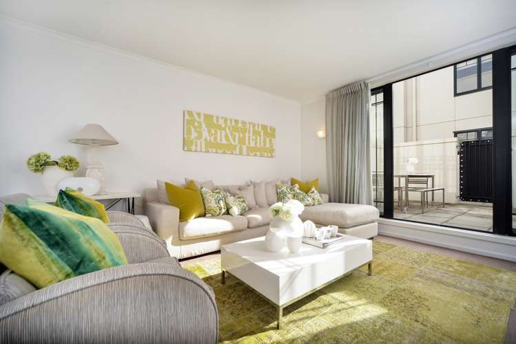 4b/8 Farnham Street Parnell_2