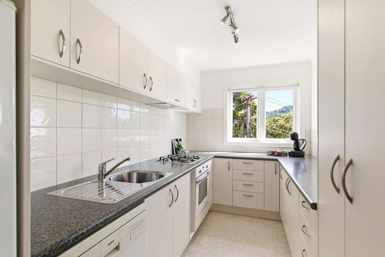 71 Jubilee Road Khandallah_11