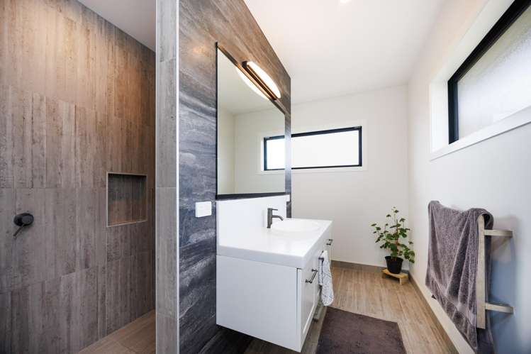 46 Fry Road Halcombe_13