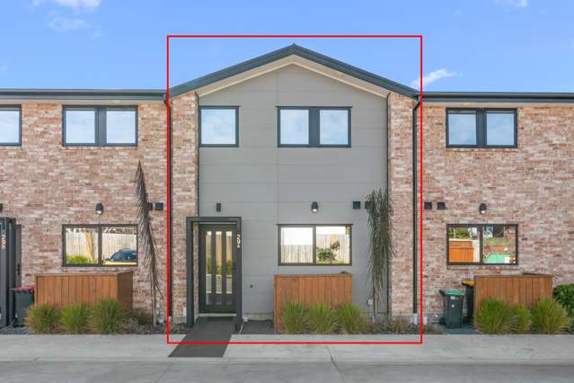 Positioned for Prime Location & Convenience!