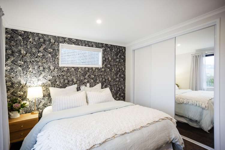 44 and 58 Hilton Road Highcliff_17