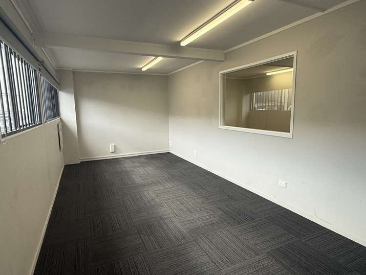 9/4 Kellow Place Wiri_3