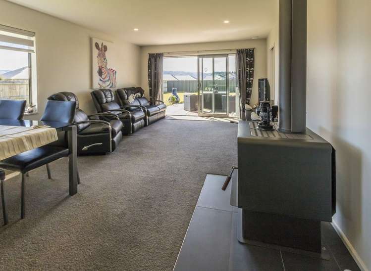 20 Quinnat Street Albert Town_6