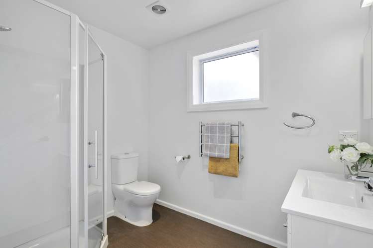 56 Gilberthorpes Road Hei Hei_15