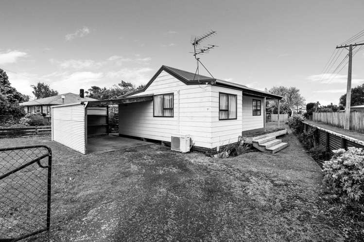 57 Egmont Street Hawera_0