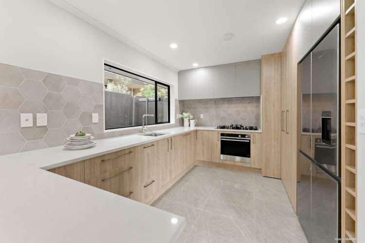 1 Aldon Lane The Gardens_5